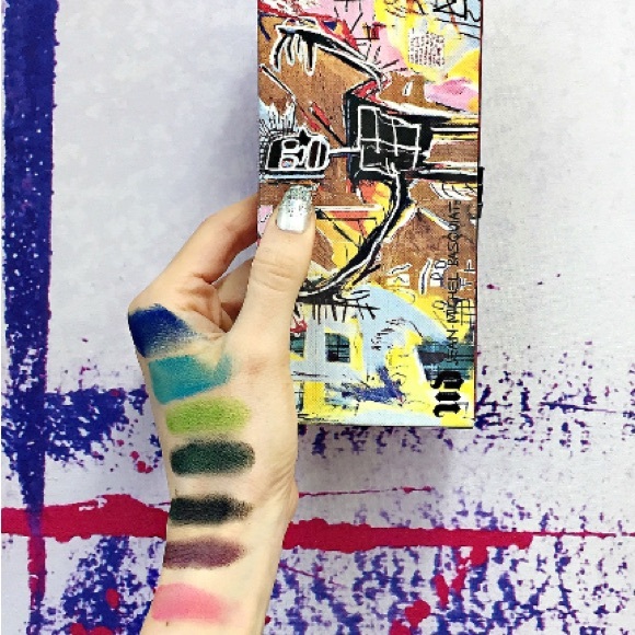 Urban Decay x Basquiat Tenant Eyeshadow Palette - Picture 3 of 8